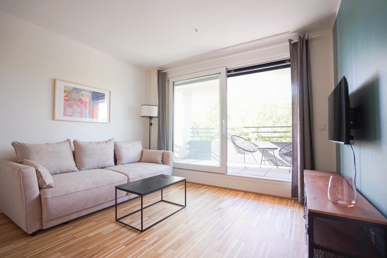 Green Garden Apartment W/.Balcony Near Thermal Spa Viyana Dış mekan fotoğraf
